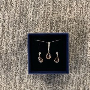 Swarovski pink Crystal Earring and Necklace Set